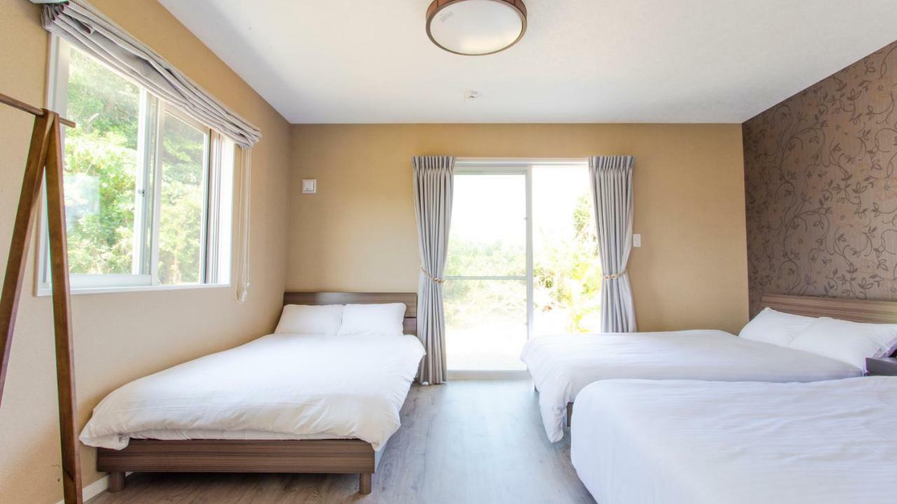 Side Grand Blue Okinawa Villa Nago